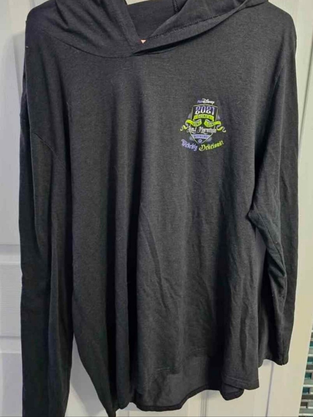 runDisney 2021 Wine & Dine Half Marathon Wicked Delicious Hoodie XL